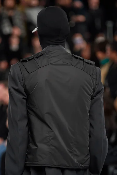 Look 190